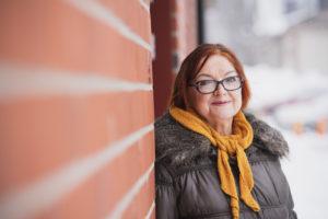 Asunto Oy Hämeenlinnan Everstin puheenjohtaja Aila Nikkanen pohtii, mistä saadaan hallitus nykyisen jälkeen.